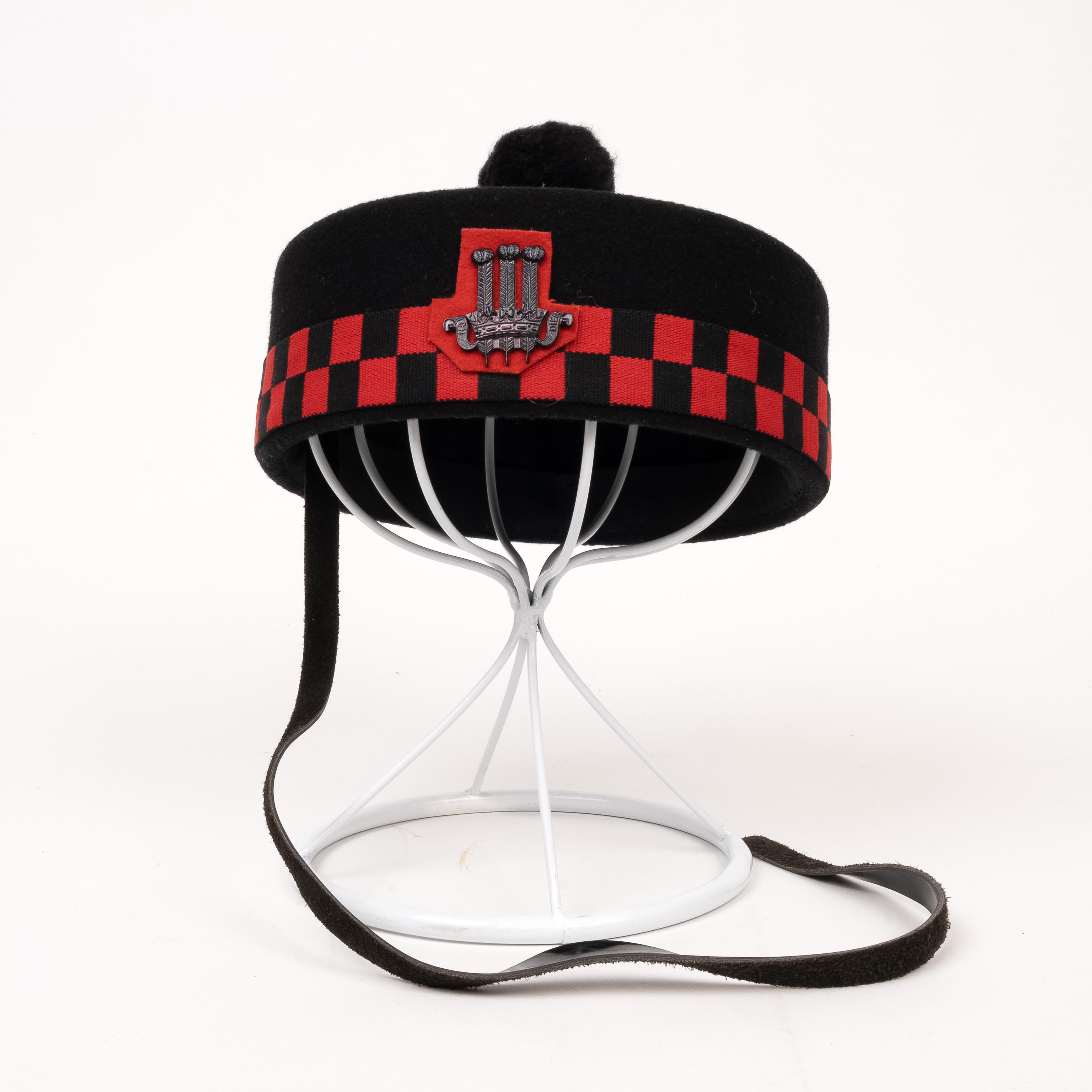 Twelve Side Hats / Berets, including Argyll and Sutherland Highlanders, Royal Scots, Westminster Dragoons, DLI