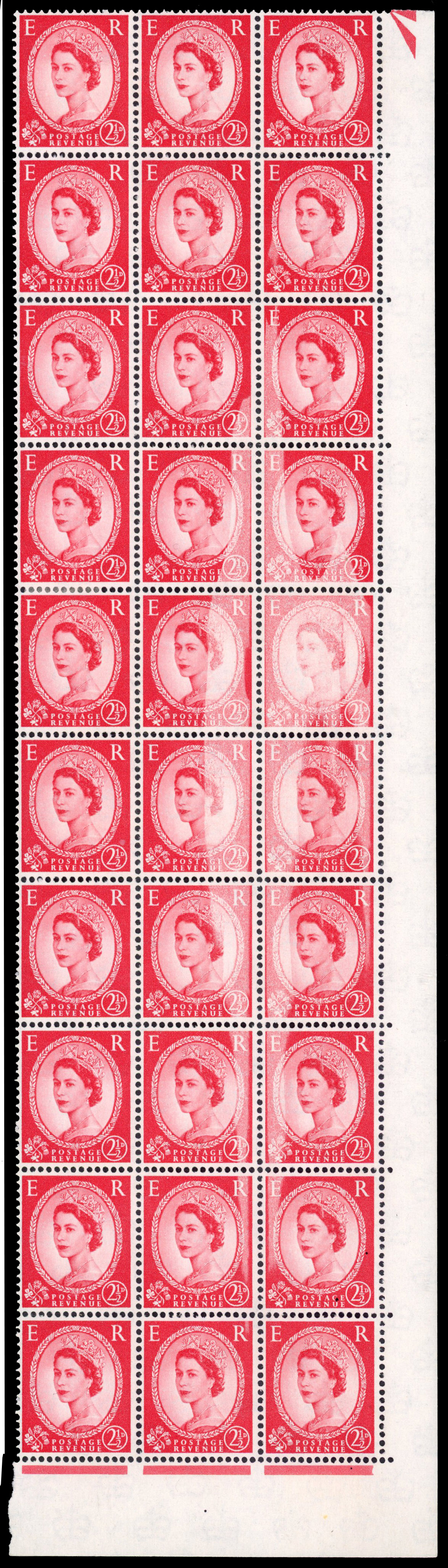 1958-65 2½d carmine-red right hand corner marginal block of 30 (3x10) with large wiper-blade flaw affecting fifteen