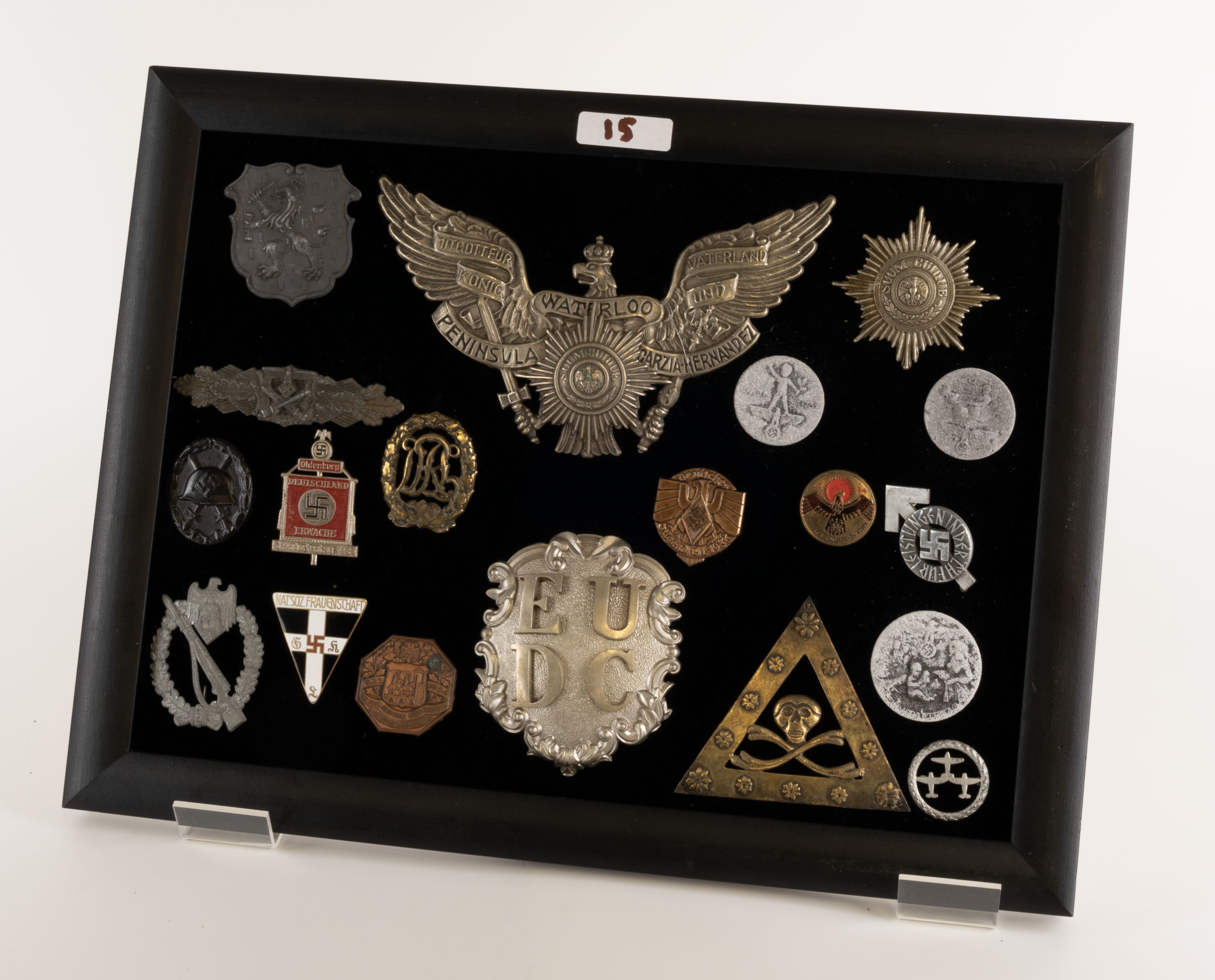 Badges - German Military Badges, many designs circa 1930s-40s, (19 items) 