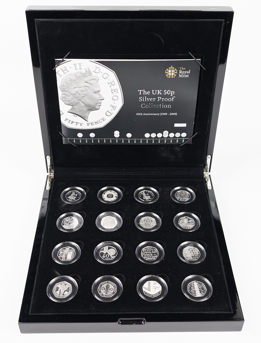 Elizabeth II (1953-2023), ‘The UK 50p Silver Proof Collection, 40th. Anniversary 2009’. [16]