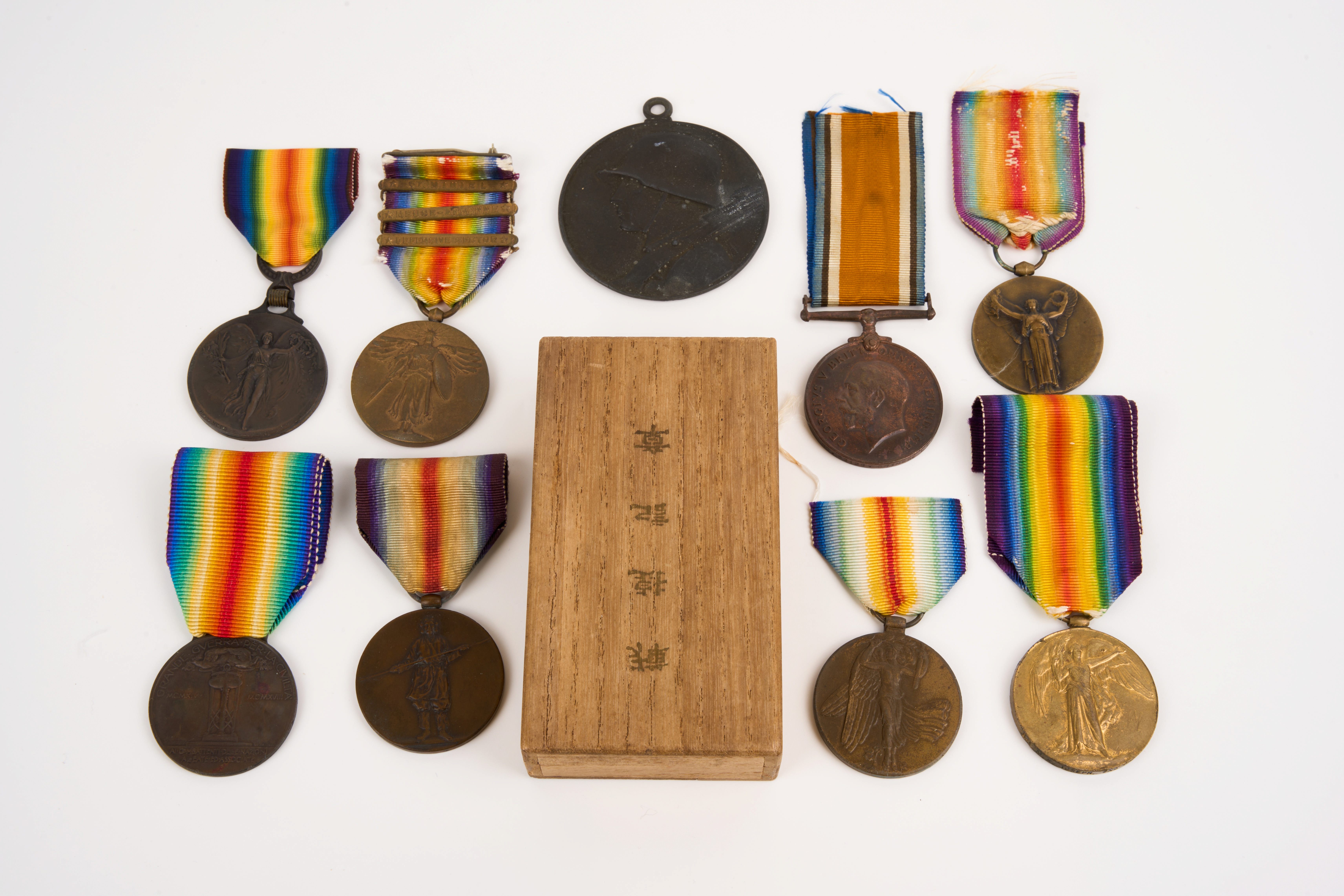 <p>Great War Victory Medals</p>