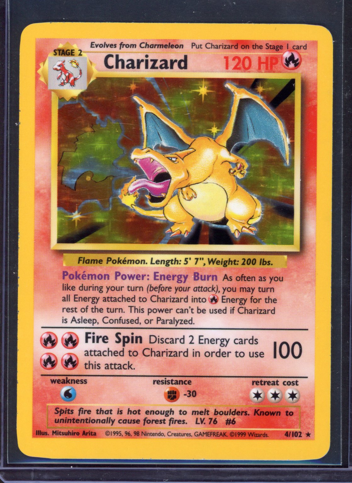 Pokémon TCG - Charizard Holo #4/102 - Base Set Near Mint