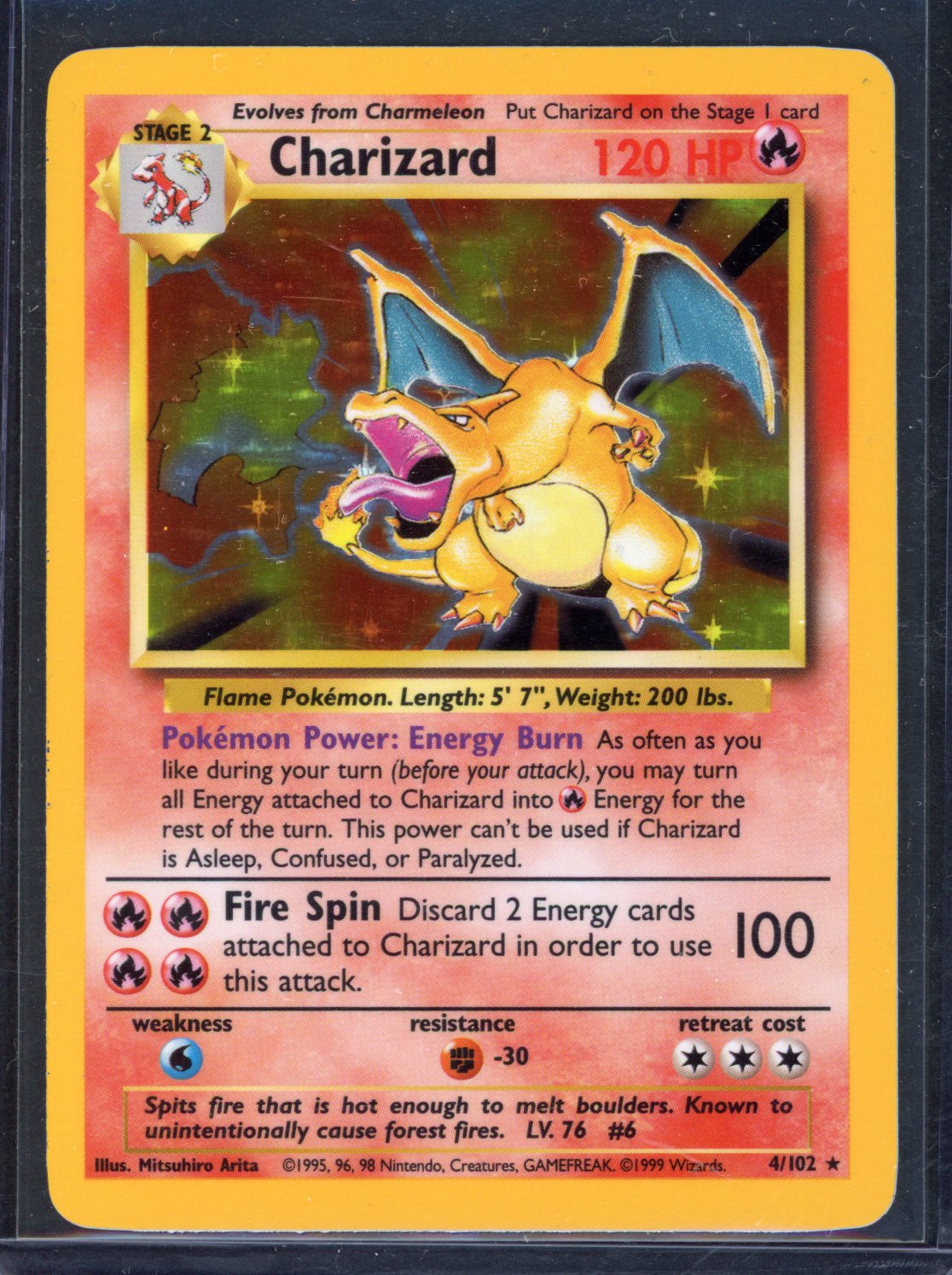 Pokémon TCG - Charizard Holo #4/102 - Base Set Near Mint