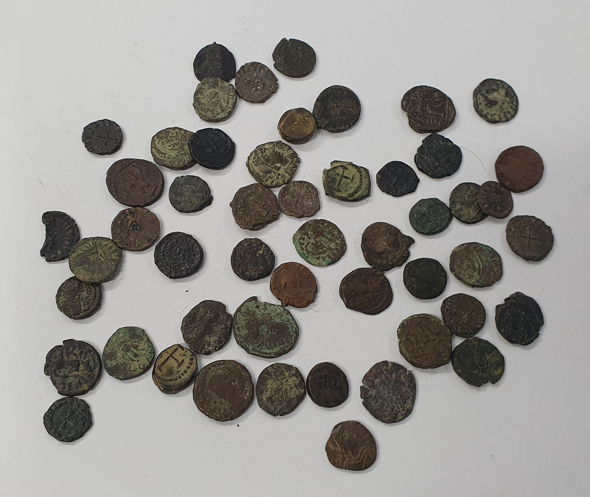 Group of 50 Vandal AE 4s. Various mints.