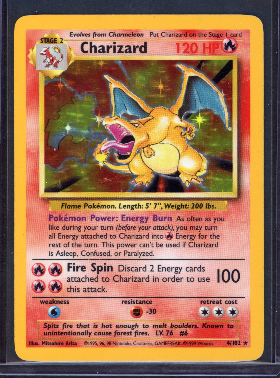 Pokémon TCG - Charizard Holo #4/102 - Base Set Near Mint