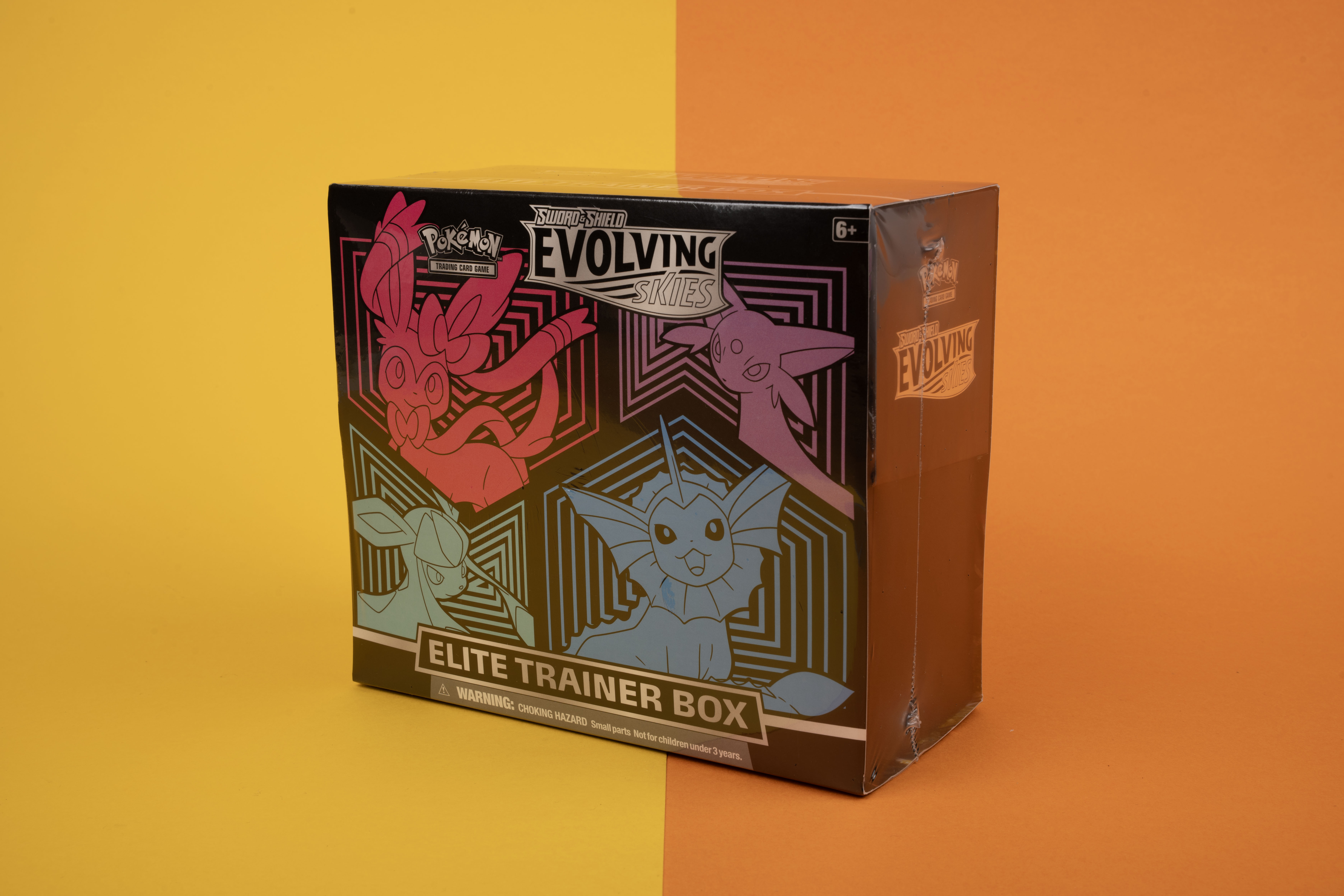 SEALED Evolving Skies Elite Trainer Box - Vaporeon, Espeon, Glaceon and Sylveon