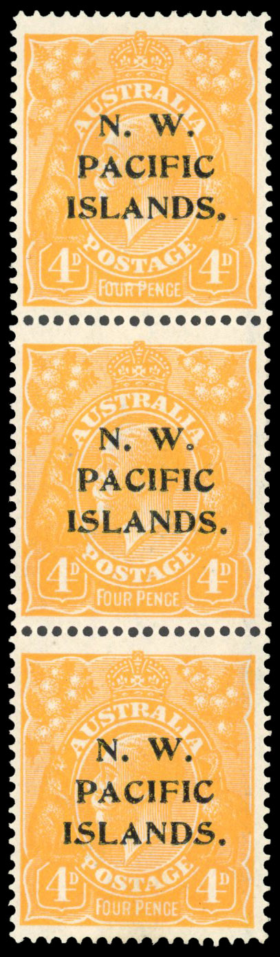 New Guinea 1915-16 4d pale orange-yellow se-tenant strip with Line through FOUR PENCE