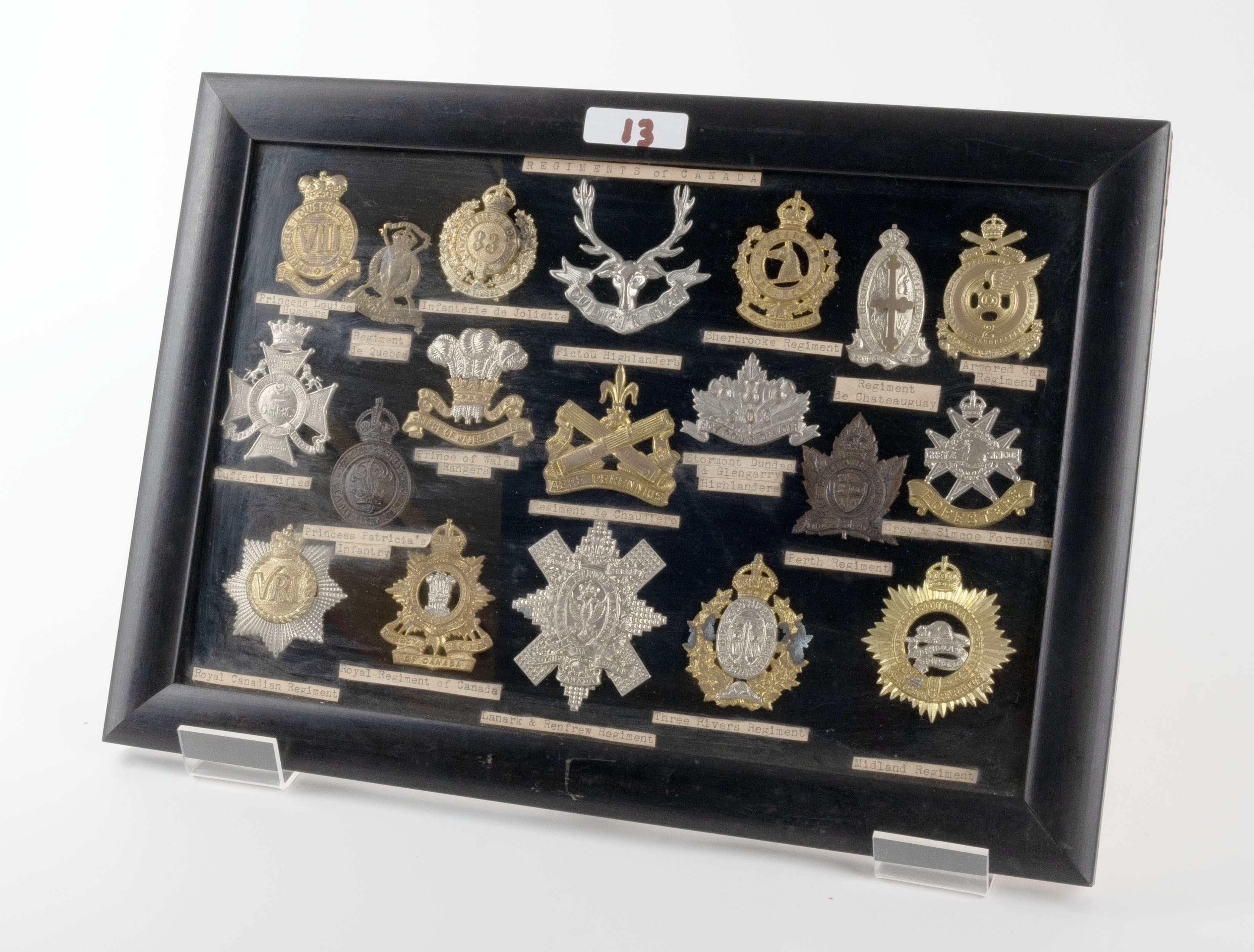 Badges - Canadian Military Badges, (19 items) 