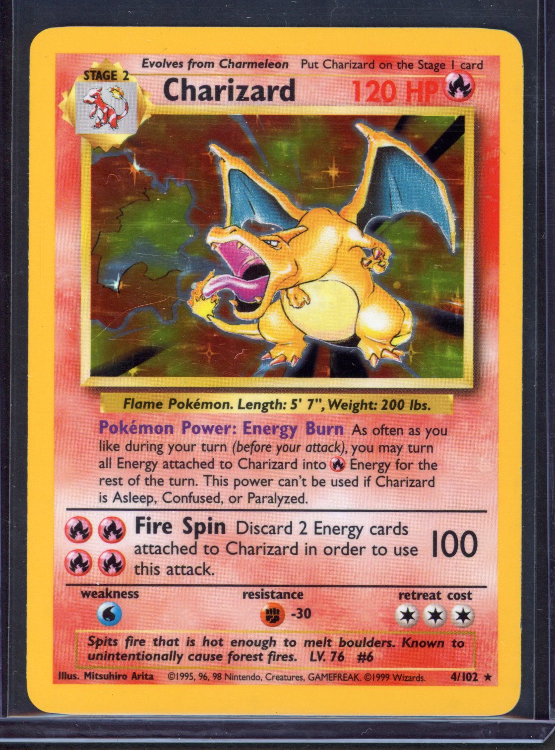 Pokémon TCG - Charizard Holo #4/102 - Base Set Near Mint