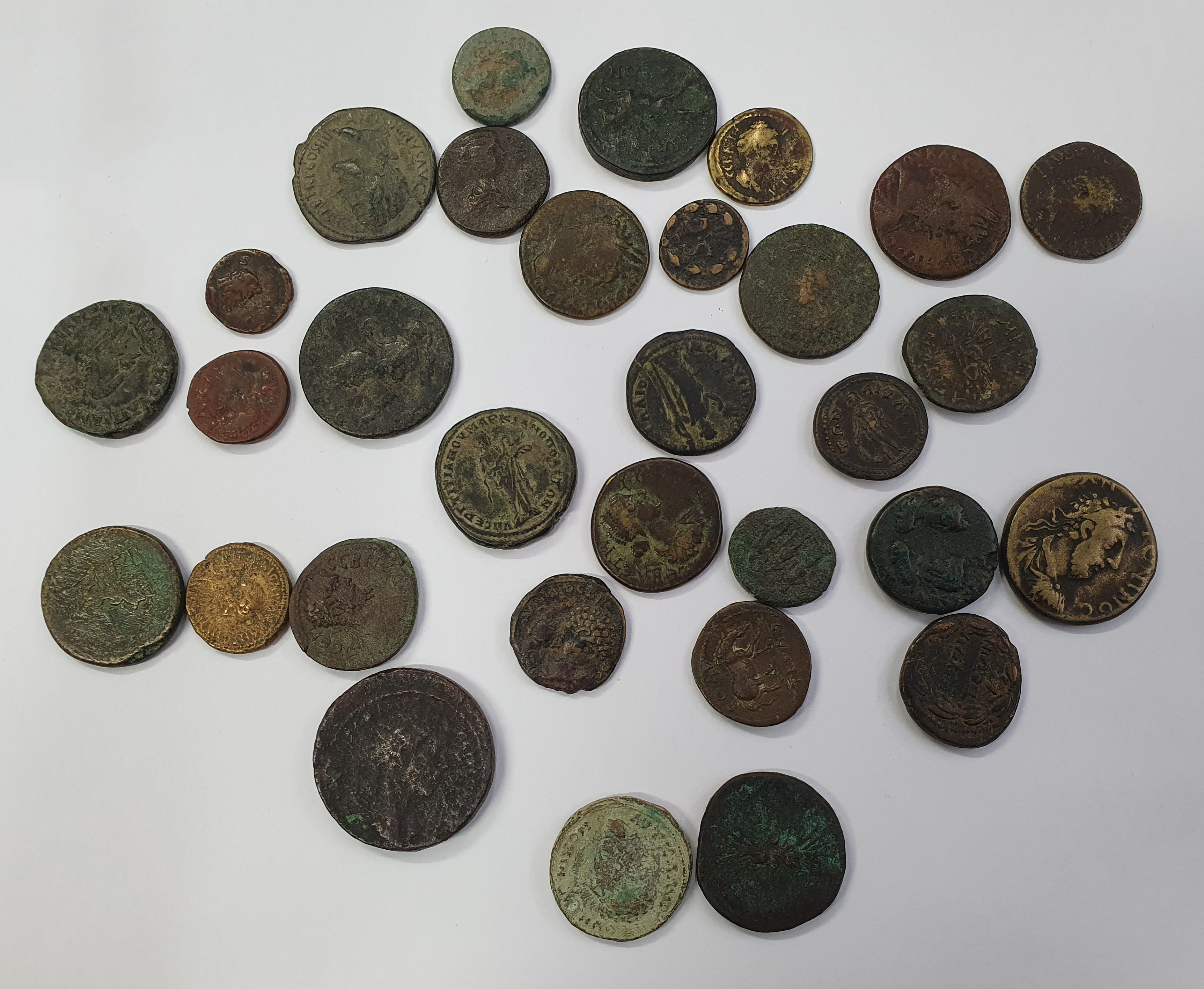 Group of 31 Antoninus Pius to Elagabalus provincial AEs.