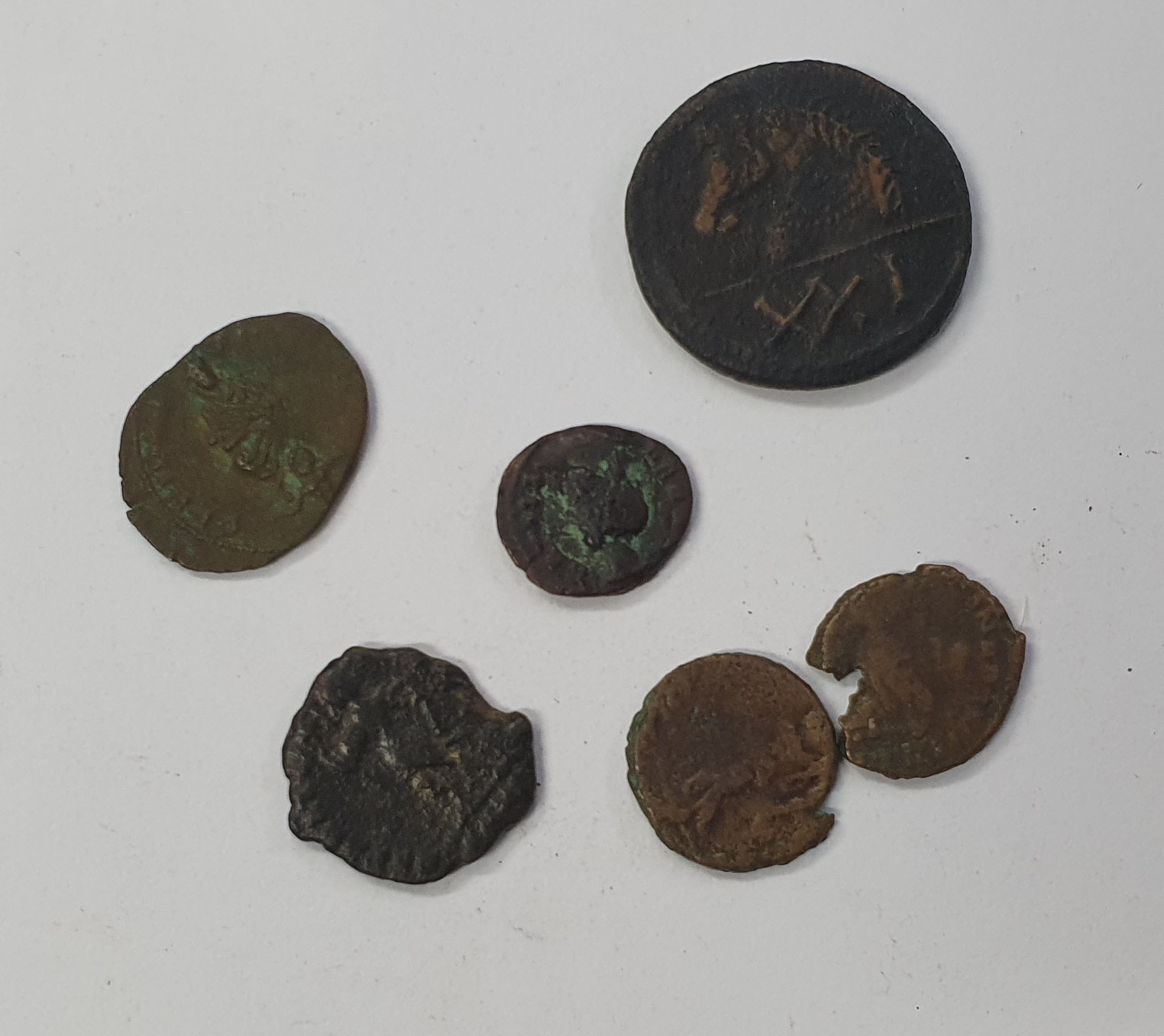 Group of 6 AE Roman rarities. Various mints and denominations.