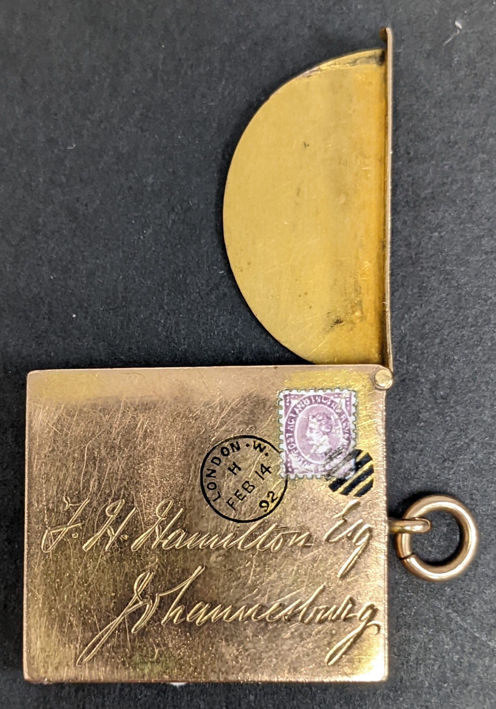 GB c. 1894 London 9ct stamp case in the form of an envelope