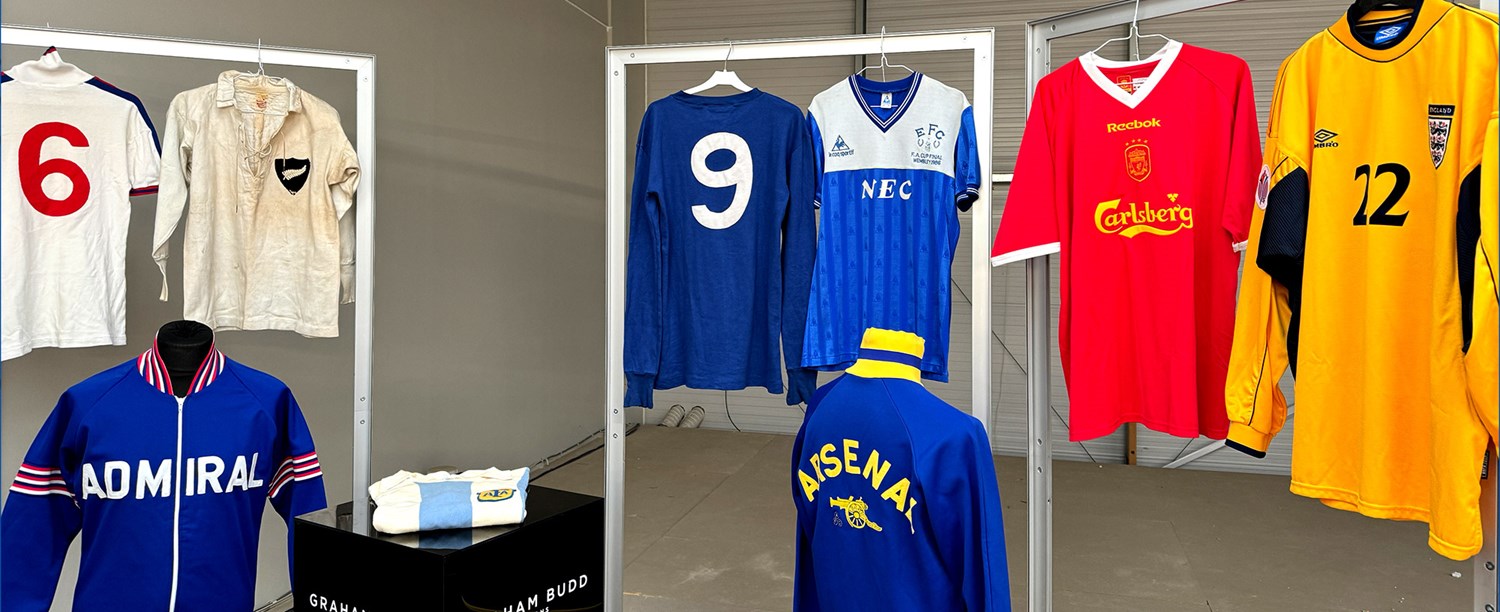 Sporting Memorabilia Timed Auction