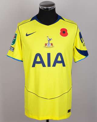 Cristian Romero yellow, navy, sky blue No.17 Tottenham Hotspur ‘Poppy’ shirt, 2025-26,