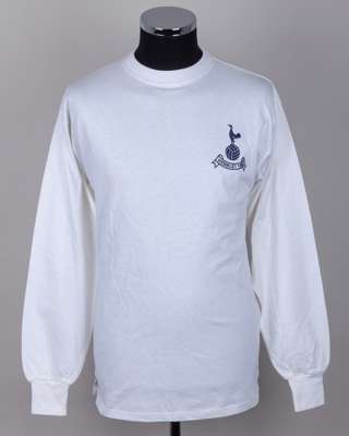 A white Jimmy Greaves autographed replica Tottenham Hotspur Wembley 1976 long-sleeved shirt