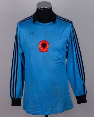 Sky blue and black No.1 Albania v. Austria goalkeepers shirt, 1982-83