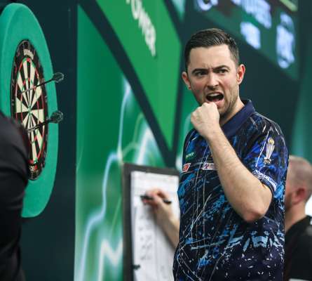 Luke Humphries v. Gabriel Clemens Round 3, match-used dartboard