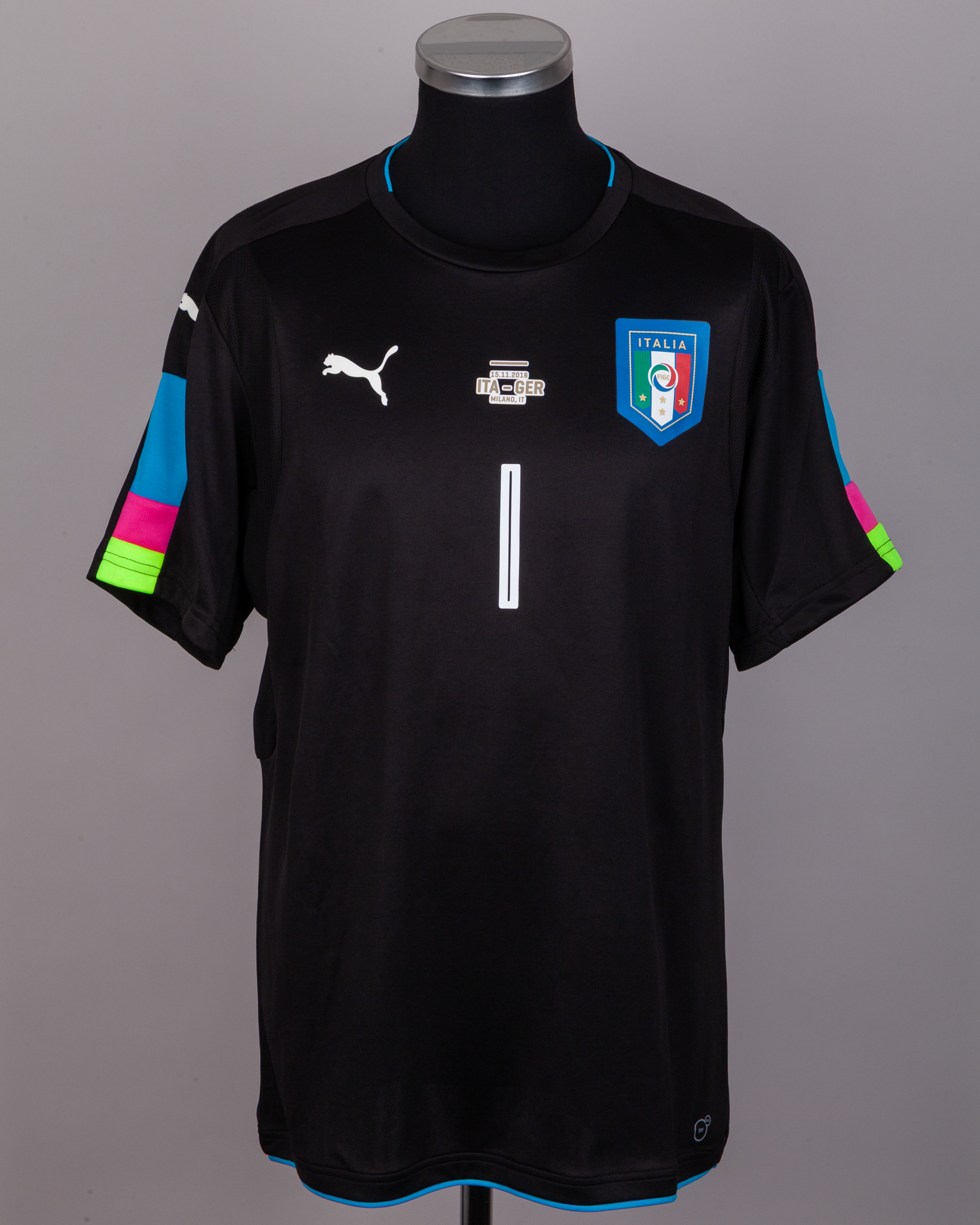 ウェア Buffon Gianluigi Buffon black No.1 Italy v. Germany goalkeeper shirt