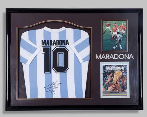 Diego Maradona autographed blue and white Argentina replica short-sleeved shirt display