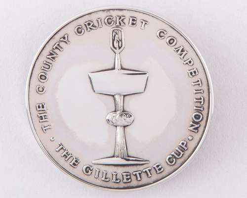 Dickie Bird silver county cricket Gillette Cup Final umpire medal, 1980