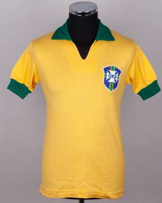 Djalma Santos yellow and green No.2 Brazil match issued 1966 World Cup short-sleeved shirt