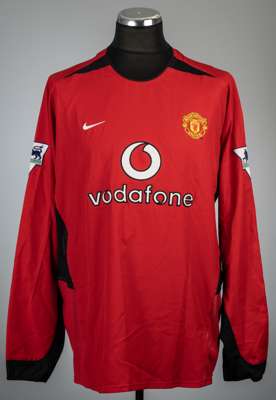 David Beckham red Manchester United no.7 home jersey, season 2002-03,
 Nike, long-sleeved with THE FA PREMIER LEAGUE sleeve badges, club crest and spo