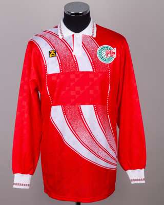 Red and white No.7 Latvia long-sleeved shirt, 1994