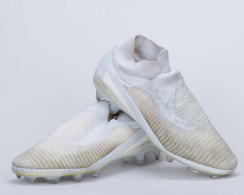 Kevin De Bruyne white Nike prototype training football boots
