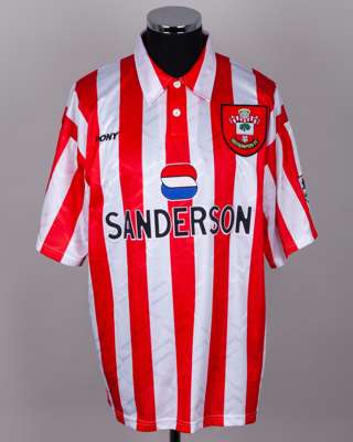 Craig Maskell red and white No.18 Southampton short-sleeved shirt, 1995-96