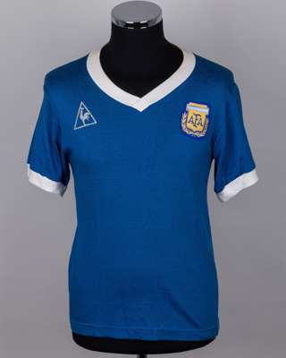 Ossie Ardiles blue and white No.8 Argentina v. Villajoyosa match worn shirt, 1982