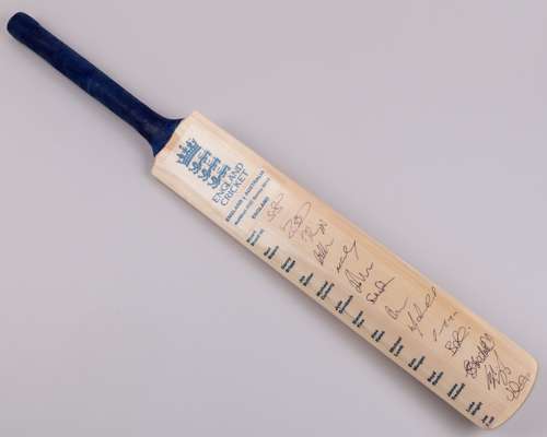 England v. Australia NatWest IT20 Series 2013 autographed cricket bat
