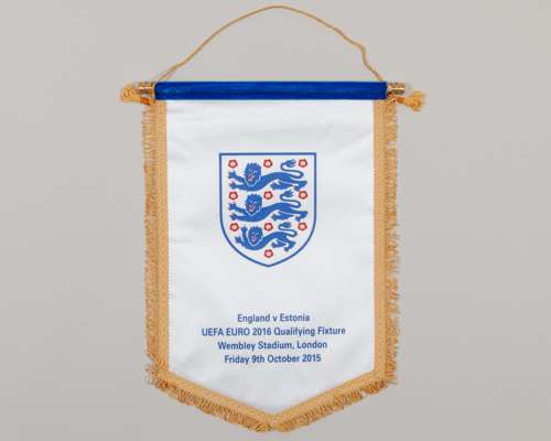 White and blue England v. Estonia pennant, 2015