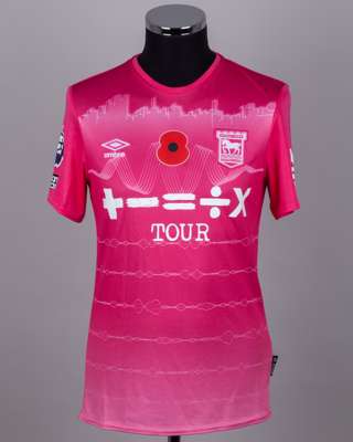 Sammie Szmodics pink No.23 Ipswich Town v. Tottenham Hotspur short-sleeved shirt, 2024