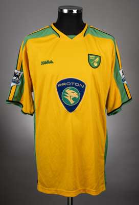 Gary Doherty yellow and green No.27 Norwich City short-sleeved jersey, 2003-05, 
 Xara, L, with v-neck collar and embroidered cloth badge, the reverse