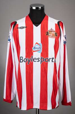 Djibril Cisse red and white No.9 Sunderland long-sleeved jersey, 2008-09, 
 Umbro, M, with v-neck collar and embroidered badge, CONSECTATIO EXCELLENTI