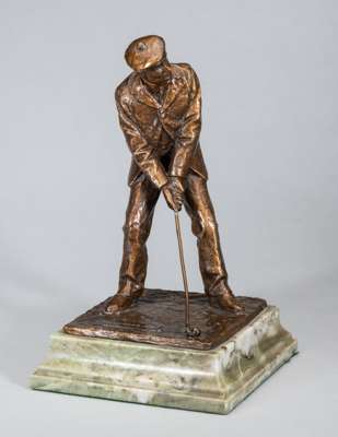 Tom Morris Jnr. bronze figural sculpture by Garrard & Co Ltd.,
 depicting Tom Morris Jnr. lining up to chip the ball, standing on a bronze plinth moun