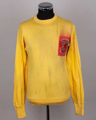 Gary Sprake yellow Wales v. Northern Ireland match worn goalkeepers shirt, 1969 