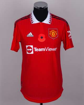 Jadon Sancho red No.25 Manchester United v. Aston Villa short-sleeved shirt, 2022