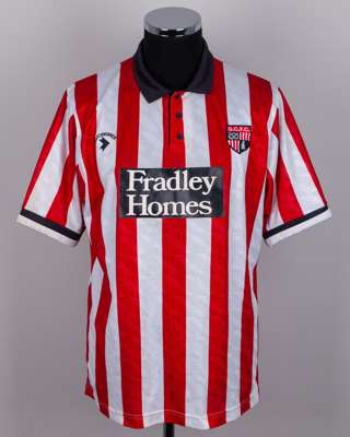 Mickey Thomas red and white No.9 Stoke City short-sleeved shirt, 1990-91