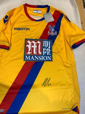 Andros Townsend signed yellow, blue and red Crystal Palace replica away jersey 2016-17, 
 Macron, short-sleeved with club crest and sponsor logo, sign