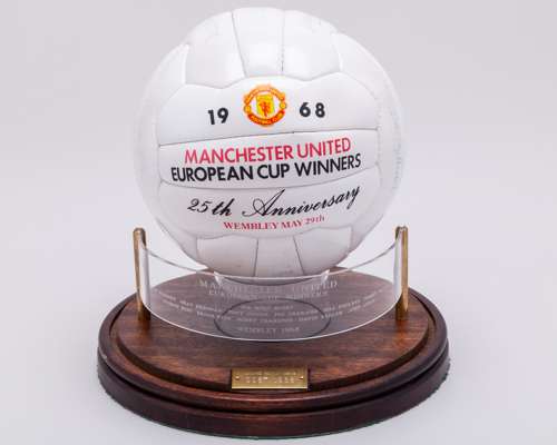 Manchester United European Cup Winners 25th Anniversary autographed football