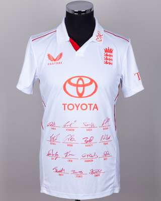 England v. New Zealand Red For Ruth 2026 squad signed short-sleeved shirt