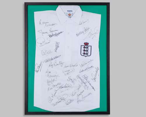 White England replica shirt with thirty-one autographs