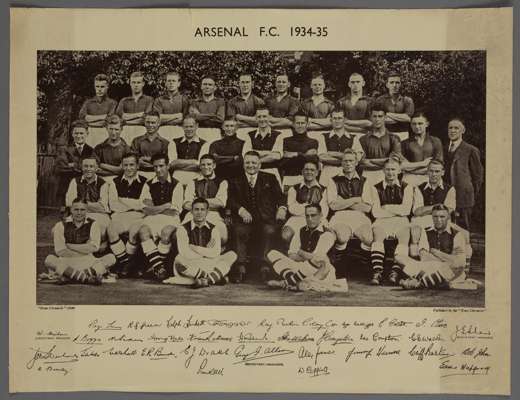 Arsenal FC b&w New Chronicle team and management paper image, season 1934-35,
 team in standing and seated pose wearing club kit, with facsimile signa
