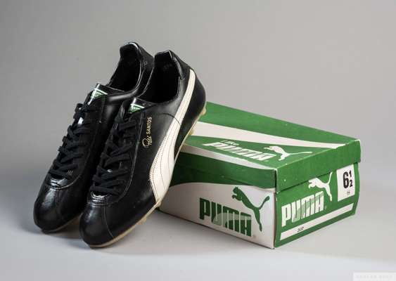 Pair of vintage Puma Pele Santos football boots, 
 size 6 1/2, black and white, with applied autograph, in unworn condition, in original box