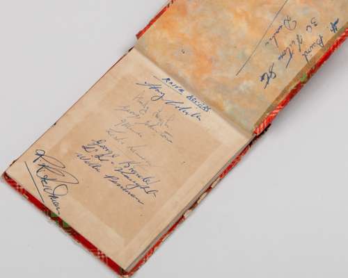 A 1957-58 Scottish team autographs