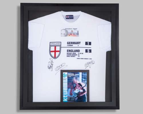 White autographed England v. Germany 2001 commemorative short-sleeved shirt display