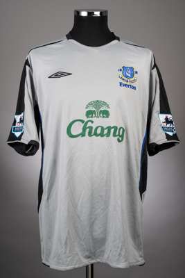 Duncan Ferguson grey and black No.9 Everton short-sleeved jersey, 2005-06, 
 Umbro, XXL, with v-neck collar and embroidered badge inscribed  1878 NIL 
