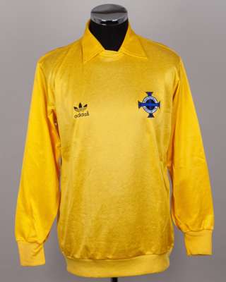 Pat Jennings yellow No.1 Northern Ireland goalkeepers shirt, 1982