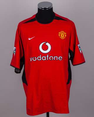 David Beckham red and black No.7 Manchester United short-sleeved shirt, 2002-03